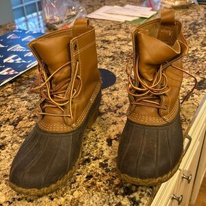 Barely worn LL Bean boots - no signs of wear